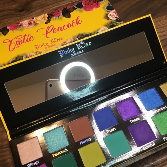 Pinky rose “exotic peacock eyeshadow pallet - Picture 8 of 8